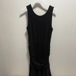 Diane Von Furstenberg Stretch Fit & Flare Ruched Dress in Size Small NWOT